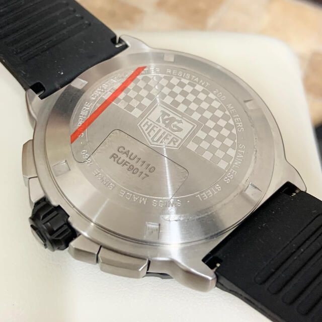 TAG Heuer(タグホイヤー)の美品 腕時計 タグホイヤー cau1110 フォーミュラ1 黒 ラバー クロノ メンズの時計(腕時計(アナログ))の商品写真