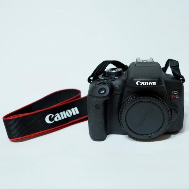Canon - CANON EOS kiss x8i ダブルズーム＋ストロボその他