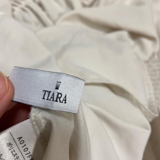 tiara(ティアラ)のtiara シフォントップス レディースのトップス(シャツ/ブラウス(長袖/七分))の商品写真