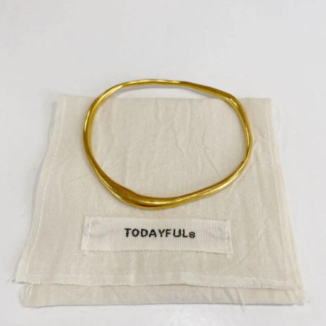 TODAYFUL(トゥデイフル)の2019 トゥデイフル　ゴールドバングル　美品 レディースのアクセサリー(ブレスレット/バングル)の商品写真