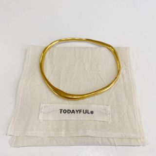 トゥデイフル(TODAYFUL)の2019 トゥデイフル　ゴールドバングル　美品(ブレスレット/バングル)