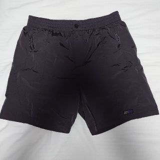 シュプリーム(Supreme)の【定価以下】kith solid sporty short【新品未使用品】(ショートパンツ)