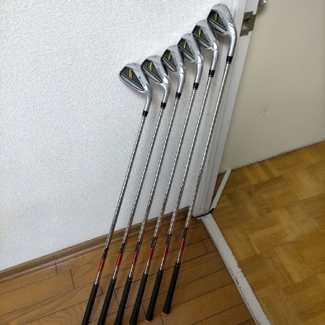 TaylorMade(テーラーメイド)のテーラーメイド ロケットブレイズ アイアン PW-5I 6本set スポーツ/アウトドアのゴルフ(クラブ)の商品写真