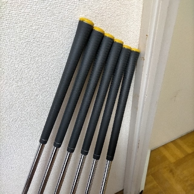 TaylorMade(テーラーメイド)のテーラーメイド ロケットブレイズ アイアン PW-5I 6本set スポーツ/アウトドアのゴルフ(クラブ)の商品写真