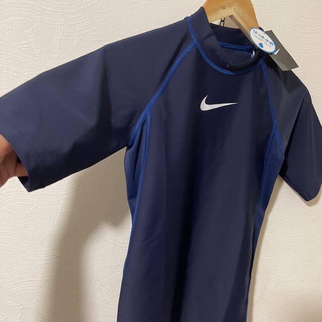 NIKE(ナイキ)の新品140  ナイキ BOYS スクール 水着 プール  UVラッシュガード キッズ/ベビー/マタニティのキッズ服男の子用(90cm~)(水着)の商品写真