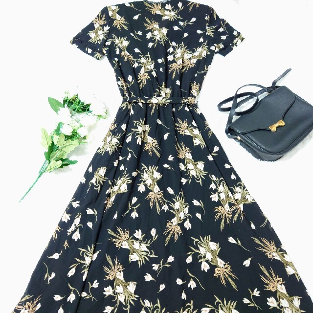 INGEBORG - 美品✨インゲボルグ 花柄ロングワンピース 半袖 ピコフリル INGEBORG - 美品✨インゲボルグ 花柄ロングワンピース 半袖 ピコフリル