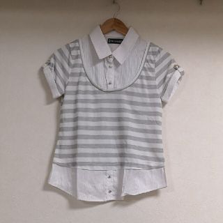 セシルマクビー(CECIL McBEE)のCECIL McBEE　シャツ　Mサイズ(Tシャツ(半袖/袖なし))