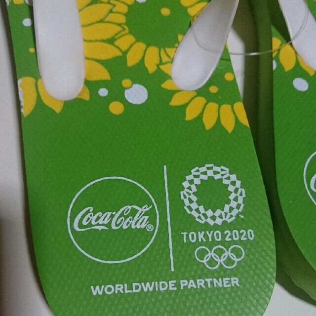 新品、未使用、ビーチサンダル、コカ・コーラ、ひまわり、TOKYOオリン2020、 レディースの靴/シューズ(サンダル)の商品写真