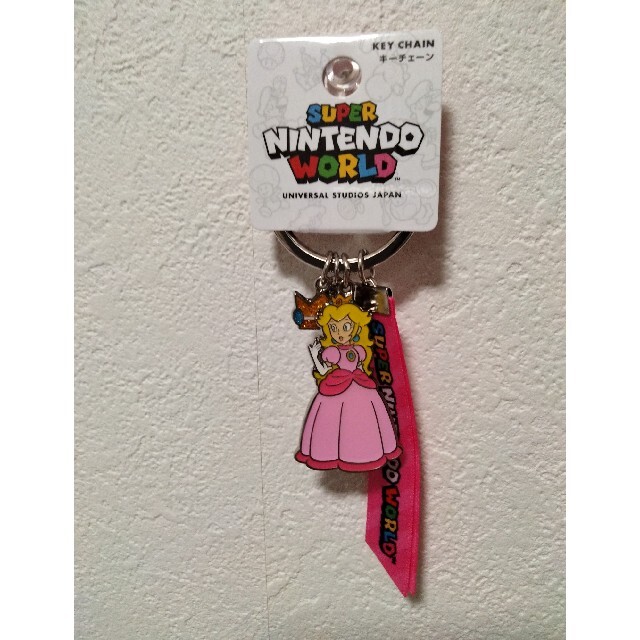 USJ ユニバ マリオ ピーチ姫キーホルダー ハンドメイドのアクセサリー(キーホルダー/ストラップ)の商品写真
