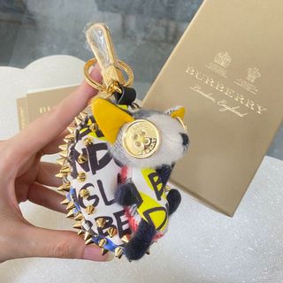 バーバリー(BURBERRY)の残り１【新品】バーバリー ユニセックス グラフィティ ハリネズミ バッグチャーム(キーホルダー)