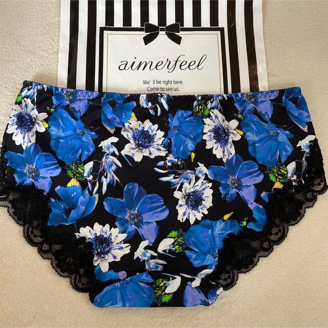 aimer feel(エメフィール)の新品♡ aimerfeel エメフィール♡ショーツ　花柄　黒　ブルー レディースの下着/アンダーウェア(ショーツ)の商品写真