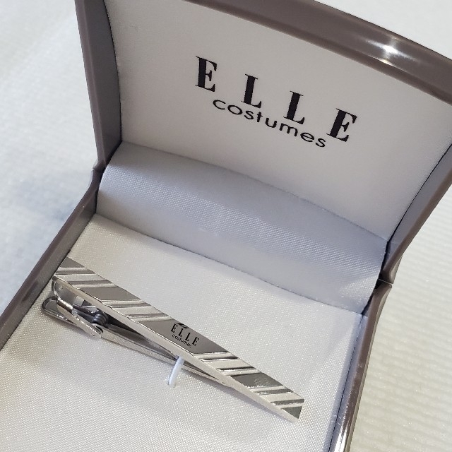 ELLE(エル)の【新入荷】ELLE ネクタイピン　メンズ　ストライプ メンズのファッション小物(ネクタイピン)の商品写真