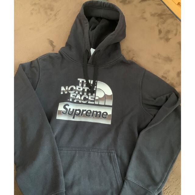 激レアS！supreme THE NORTH FACE メタリックロゴパーカー黒