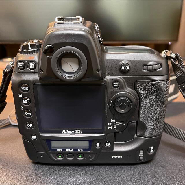 Nikon - 【美品/箱付属品有】Nikon D3S(シャッター回数少なめ Nikon - 【美品/箱付属品有】Nikon D3S(シャッター回数少なめ