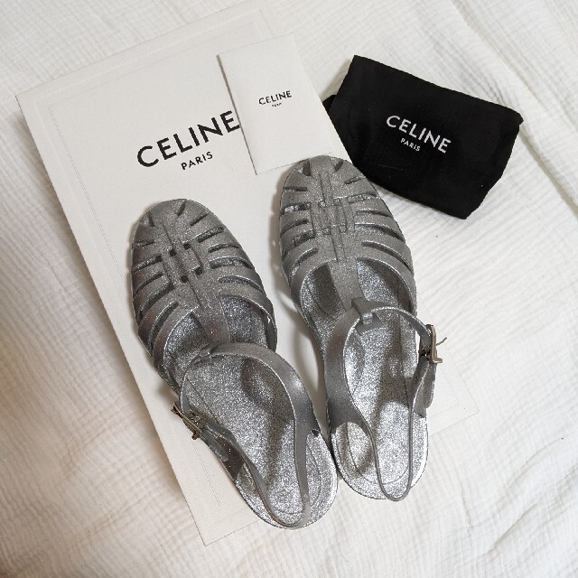 celine(セリーヌ)のセリーヌ　グルカ　サンダル　35サイズ レディースの靴/シューズ(サンダル)の商品写真