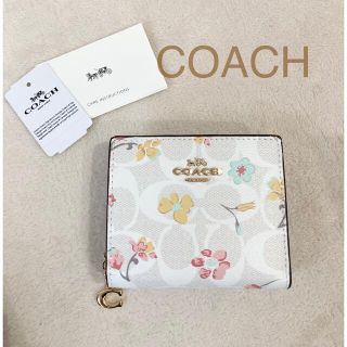 コーチ(COACH)の【新作♡】COACH 2つ折り 可愛いフラワー柄 スナップ ウォレット ホワイト(財布)