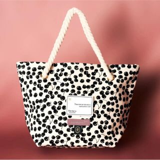 ハーリップトゥ(Her lip to)のherlipto cherry tote(トートバッグ)