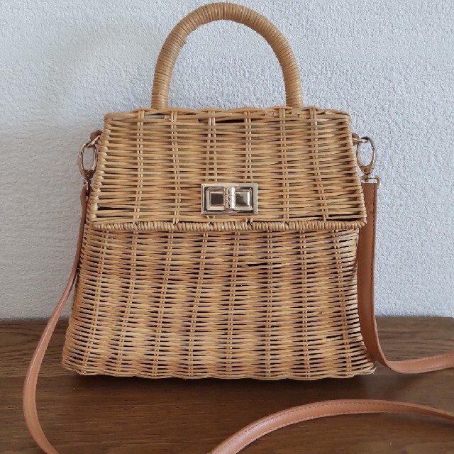 Ameri VINTAGE - アメリヴィンテージ TRAPEZE RATTAN BAGの通販 by ...