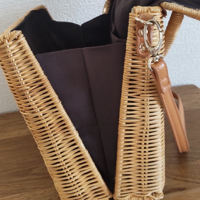 Ameri VINTAGE - アメリヴィンテージ TRAPEZE RATTAN BAGの通販 by ...