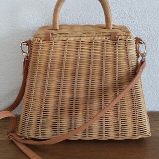 Ameri VINTAGE - アメリヴィンテージ TRAPEZE RATTAN BAGの通販 by ...