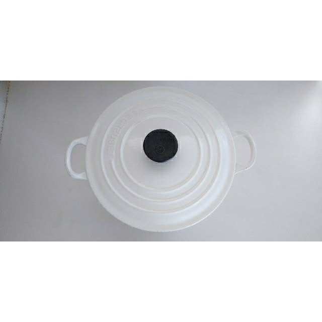 LE CREUSET(ルクルーゼ)のル・クルーゼ　鍋　20cm インテリア/住まい/日用品のキッチン/食器(鍋/フライパン)の商品写真