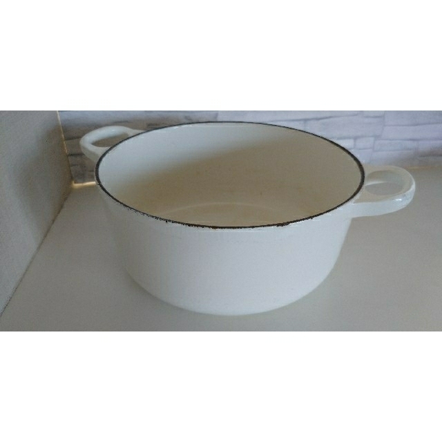 LE CREUSET(ルクルーゼ)のル・クルーゼ　鍋　20cm インテリア/住まい/日用品のキッチン/食器(鍋/フライパン)の商品写真