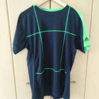 アディダス(adidas)のアディダス　Tシャツ　メンズLサイズ(ウェア)