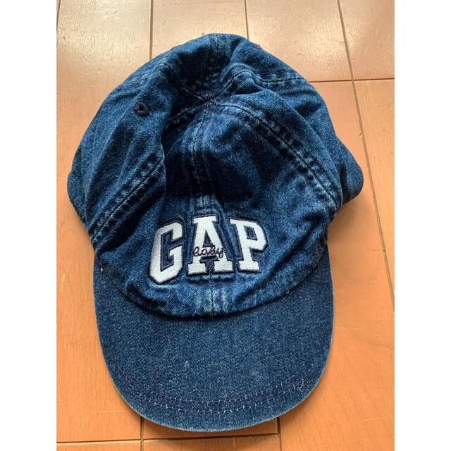 babyGAP(ベビーギャップ)のGAP ベビー　キャップ　12-24months キッズ/ベビー/マタニティのこども用ファッション小物(帽子)の商品写真