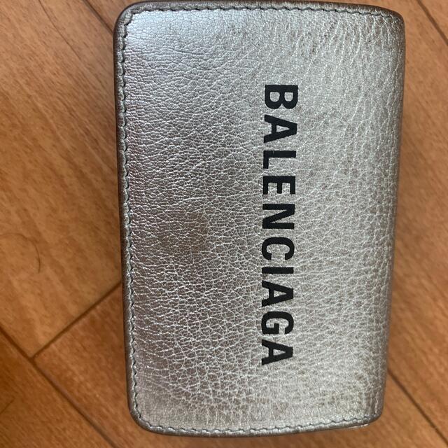 Balenciaga(バレンシアガ)のバレンシアガ折りたたみ今だけ‼️ メンズのファッション小物(折り財布)の商品写真