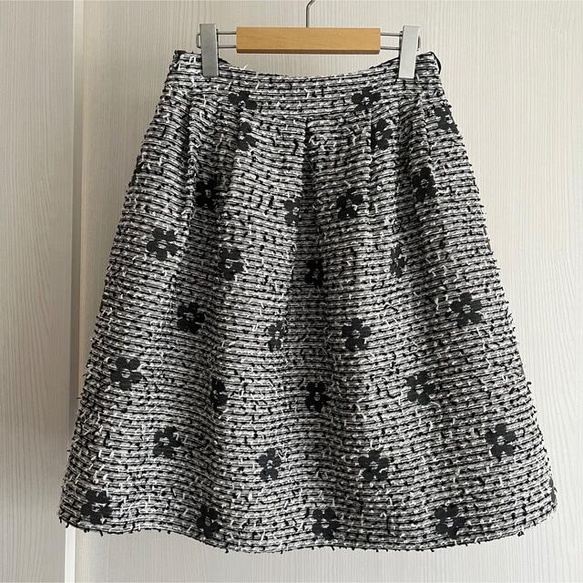 M'S GRACY(エムズグレイシー)の2018年　エムズグレイシー　お花柄　ツイードスカート レディースのスカート(ひざ丈スカート)の商品写真