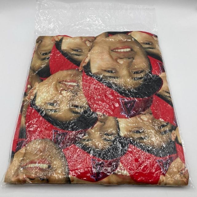 新品!球場配分のホンモノ!大谷翔平 顔たくさん 顔だらけ Tシャツの