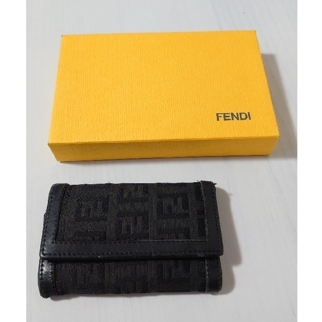 【フェンディ】 FENDI キーケース 箱付き 6連キーケース