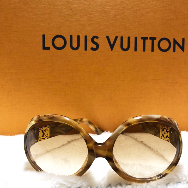 LOUIS VUITTON(ルイヴィトン)の◆美品正規品◆LOUIS VUITTONルイヴィトン◆サングラス レディースのファッション小物(サングラス/メガネ)の商品写真