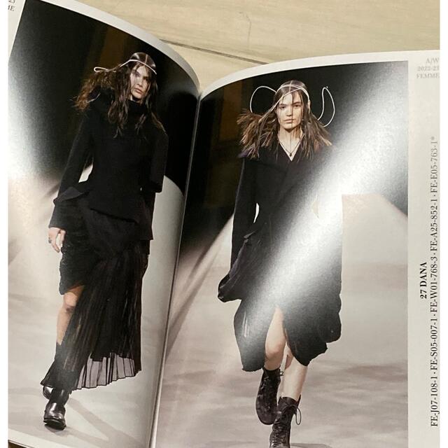 Yohji Yamamoto(ヨウジヤマモト)のyohji yamamoto■ヨウジヤマモト FEMME 2022aw カタログ レディースのレディース その他(その他)の商品写真