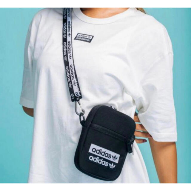 adidas(アディダス)のアディダス adidas Originals FEST BAG ショルダーバッグ レディースのバッグ(ショルダーバッグ)の商品写真