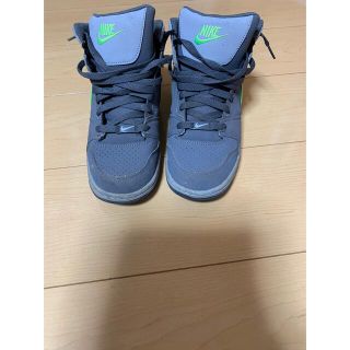 ナイキ(NIKE)のナイキ　スニーカー　　２３.５(スニーカー)