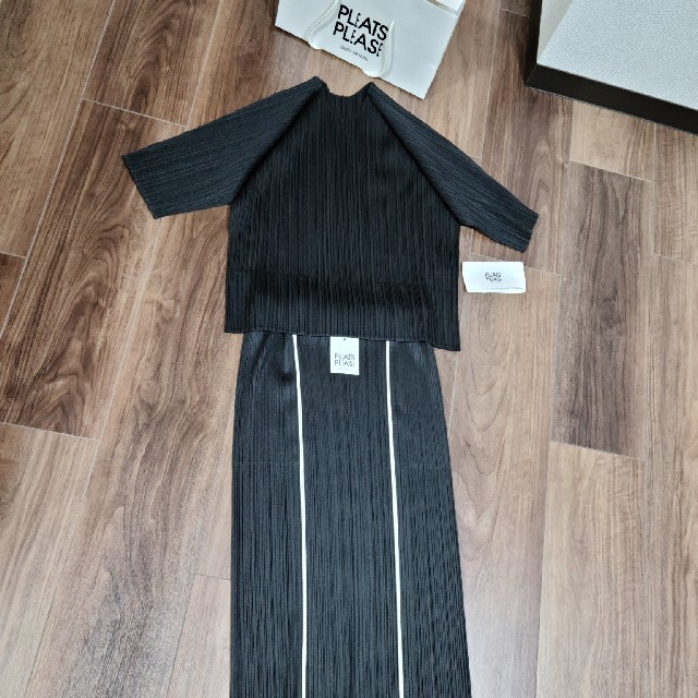 PLEATS PLEASE ISSEY MIYAKE - 今季!5月購入!イッセイミヤケPLEASE