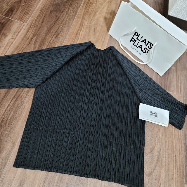 PLEATS PLEASE ISSEY MIYAKE - 今季!5月購入!イッセイミヤケPLEASE