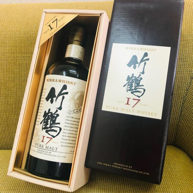 ウイスキー 竹鶴17年ピュアモルト 黒箱 700ml ウイスキー 竹鶴17年ピュアモルト 黒箱 700ml