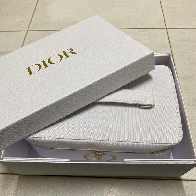 Dior(ディオール)の【非売品】DIOR ノベルティ　バニティポーチケースセット コスメ/美容のメイク道具/ケアグッズ(メイクボックス)の商品写真