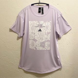 アディダス(adidas)の新品残り1点初夏の花柄アディダスTシャツレディース(Tシャツ(半袖/袖なし))