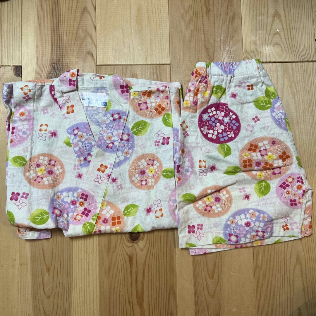 アカチャンホンポ(アカチャンホンポ)の甚平　女の子　100 キッズ/ベビー/マタニティのキッズ服女の子用(90cm~)(甚平/浴衣)の商品写真