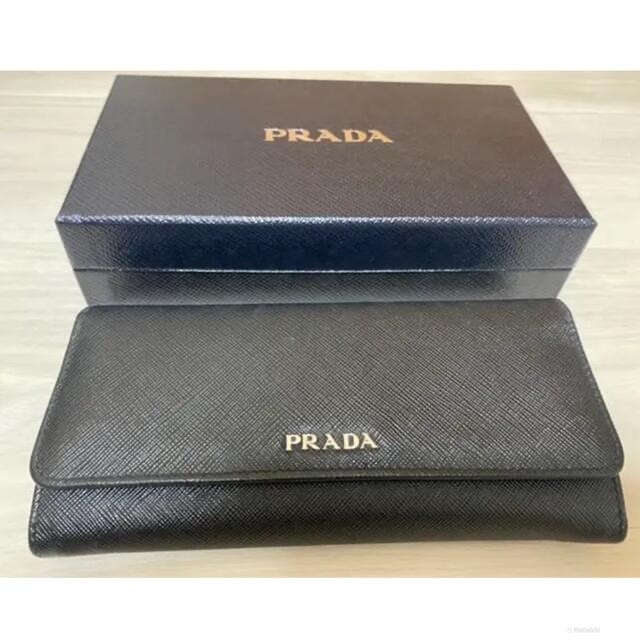【2021春夏新作】 PRADA - 【美品】PRADA サフィアーノ長財布 パスケース未使用 財布