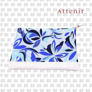 アテニア(Attenir)の薄型ポーチ　ブルー　Attenir（アテニア）(ポーチ)