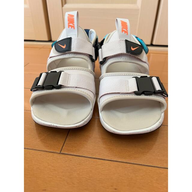 NIKE(ナイキ)のNIKE キャニオンサンダル レディースの靴/シューズ(サンダル)の商品写真