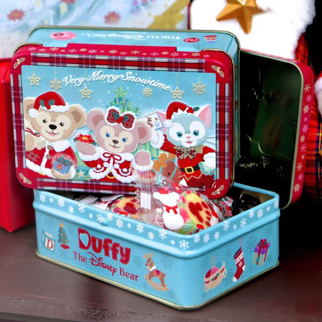 Disney(ディズニー)のディズニーシー クリスマス缶 キャンディ入り♡ 食品/飲料/酒の食品(菓子/デザート)の商品写真