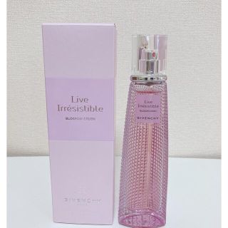 ジバンシィ(GIVENCHY)のリヴ イレジスティブル ブロッサム クラッシュ オーデトワレ  75ml  (香水(女性用))