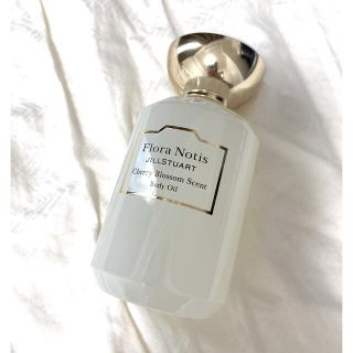 ジルスチュアート(JILLSTUART)のフローラノーティス　ジルスチュアート　チェリーブロッサムボディオイル(ボディオイル)