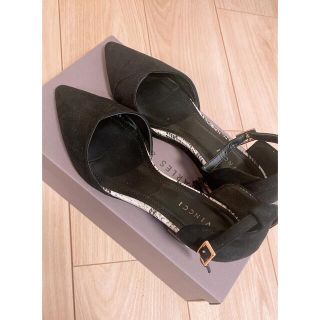 チャールズアンドキース(Charles and Keith)のVINCCI パンプス　美品(ハイヒール/パンプス)