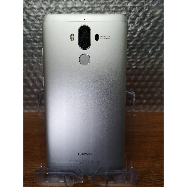 (中古)HUAWEI MATE9 4GB/64GB Silver SIMフリー スマホ/家電/カメラのスマートフォン/携帯電話(スマートフォン本体)の商品写真